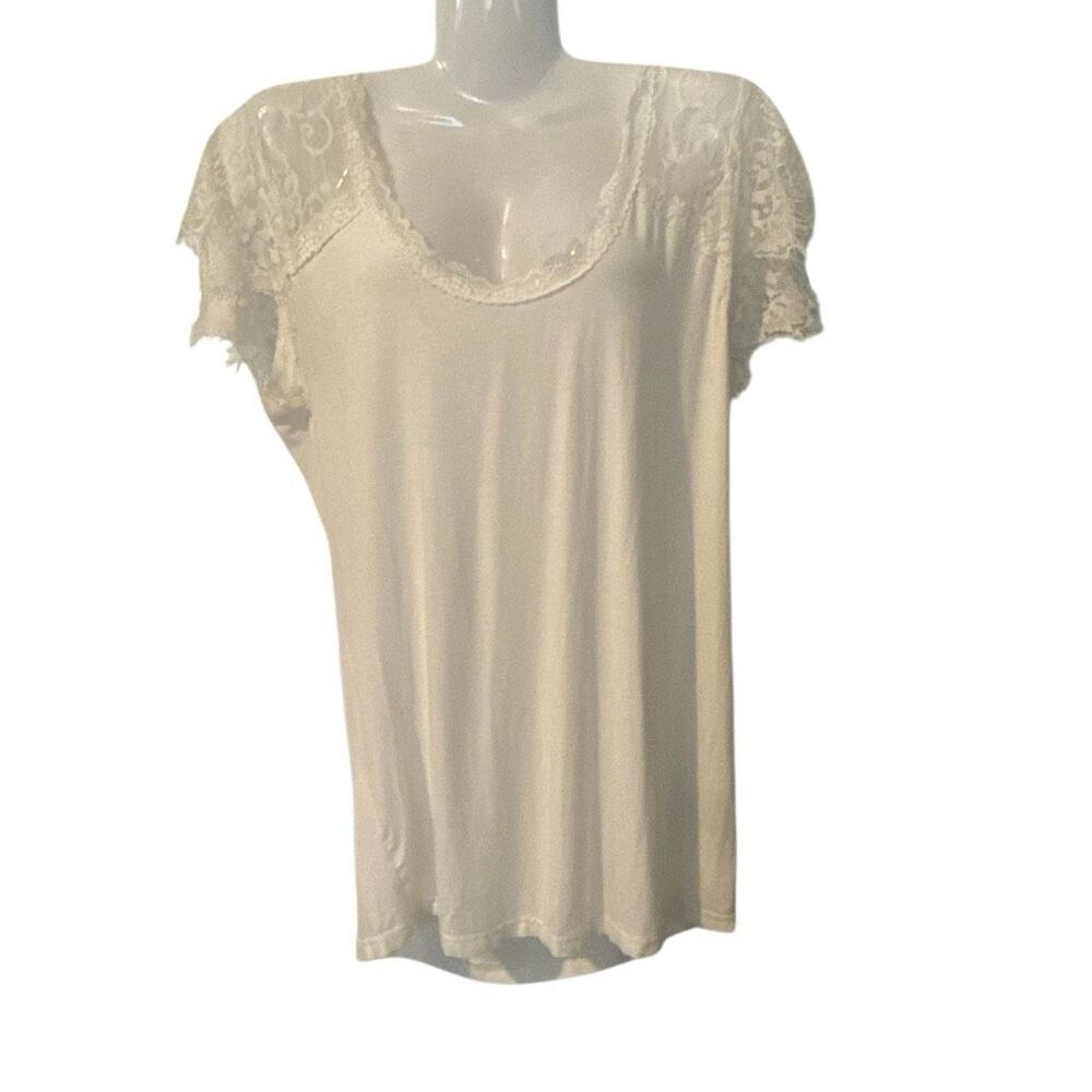 Three Bird Nest Ivory Lace Trim Short Sleeve Top Size M